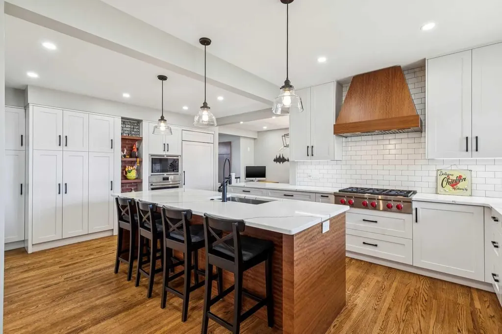228 Crescent Road NW Calgary AB T2M 4A3