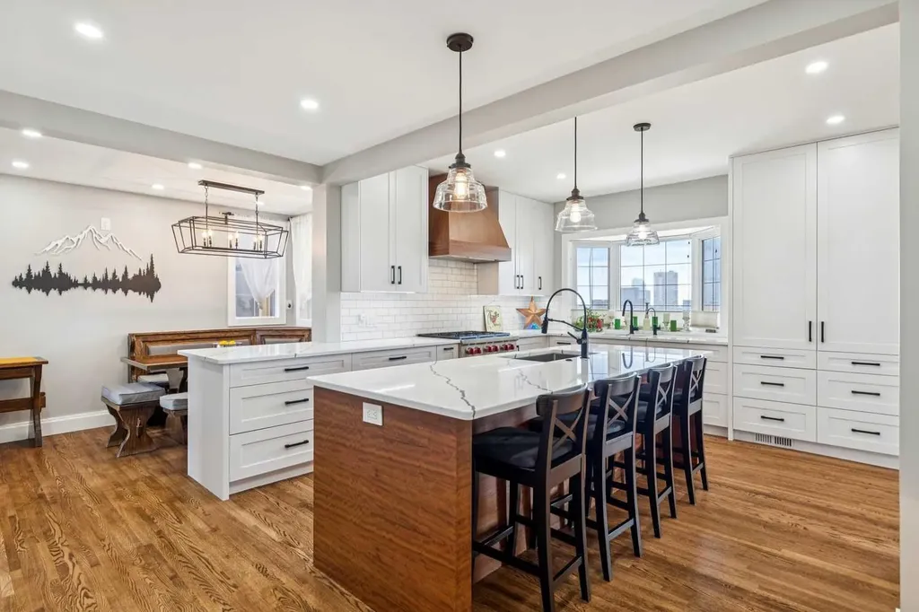 228 Crescent Road NW Calgary AB T2M 4A3