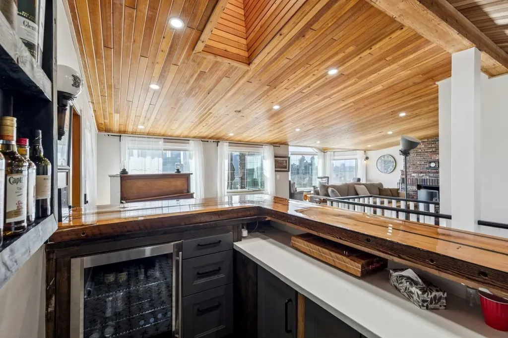 228 Crescent Road NW Calgary AB T2M 4A3