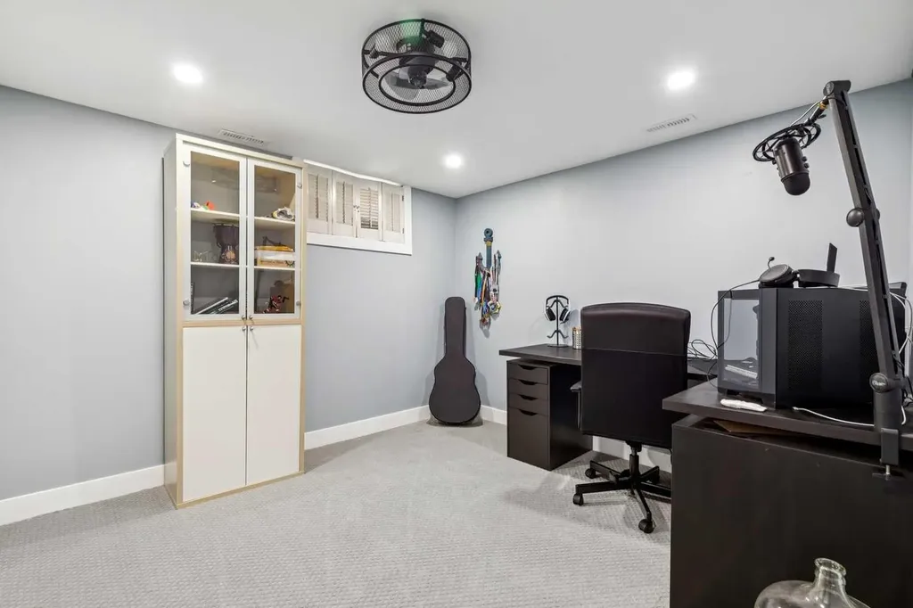 228 Crescent Road NW Calgary AB T2M 4A3