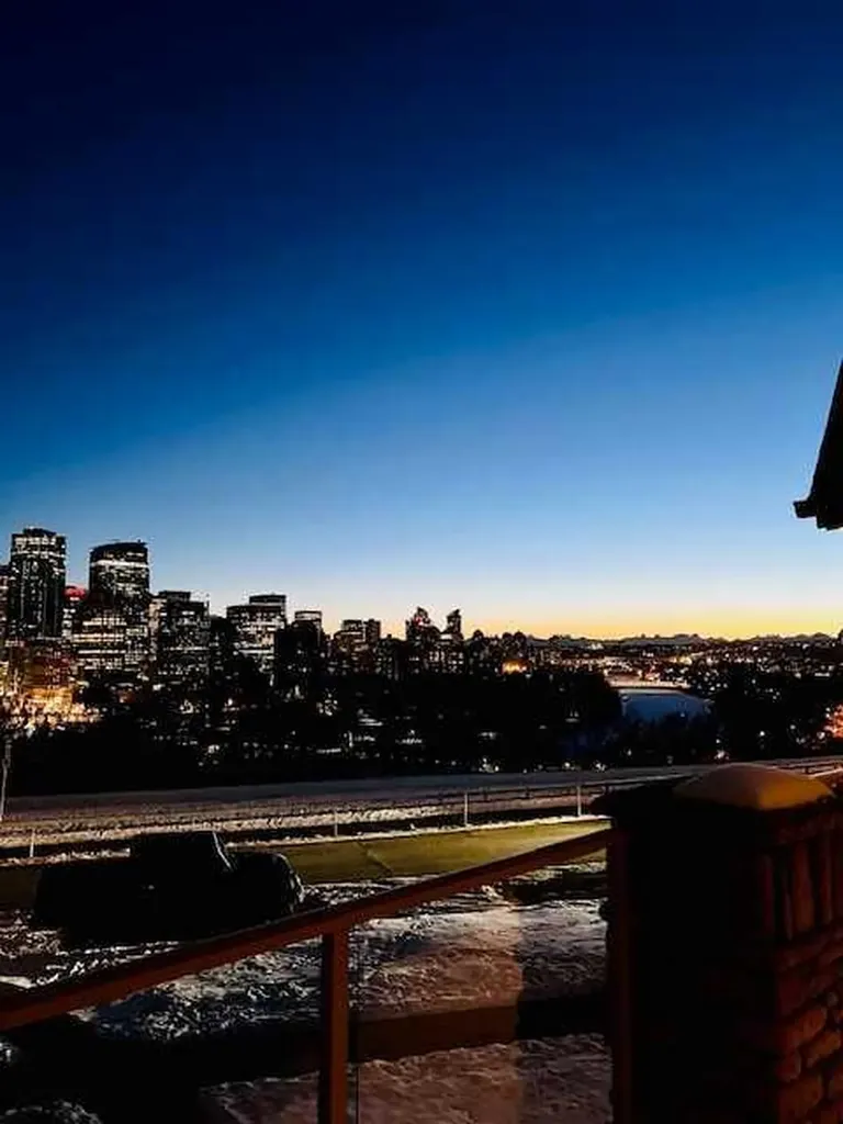 228 Crescent Road NW Calgary AB T2M 4A3