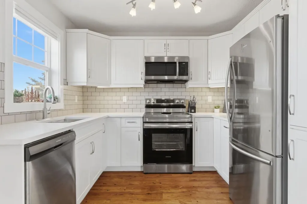 212 Cottageclub Crescent Rural Rocky View County AB T2K 1B3