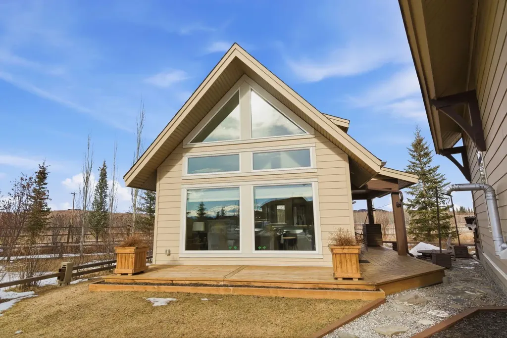 212 Cottageclub Crescent Rural Rocky View County AB T2K 1B3