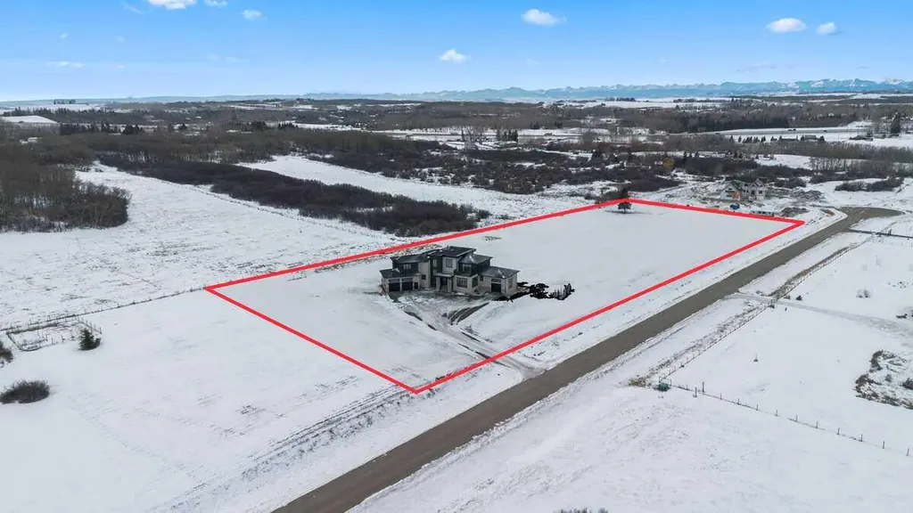 40075 299 Avenue E Rural Foothills County AB T1S 4R2