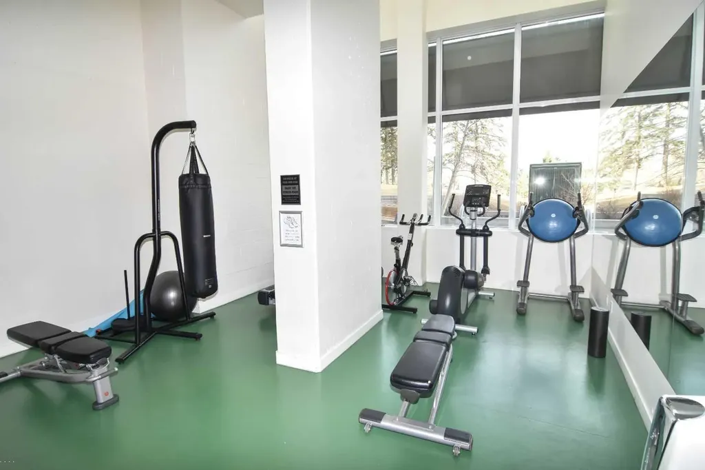 30 Brentwood Common NW Calgary AB T2L 2J9
