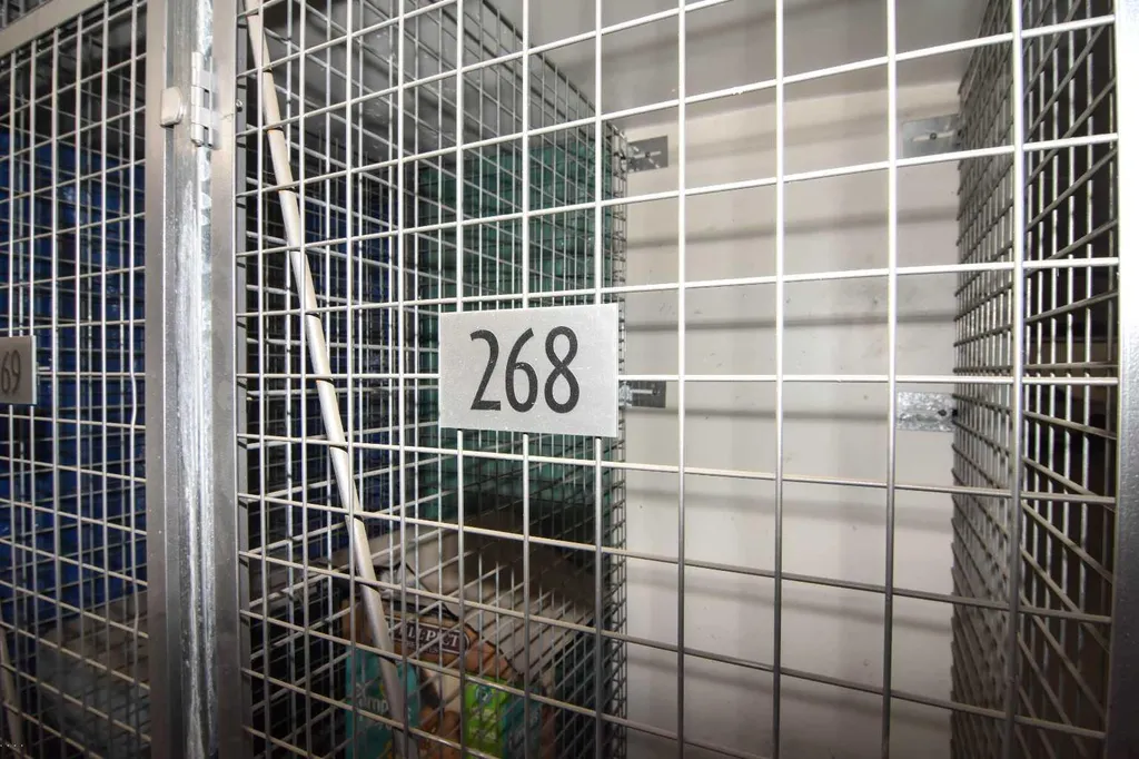 30 Brentwood Common NW Calgary AB T2L 2J9