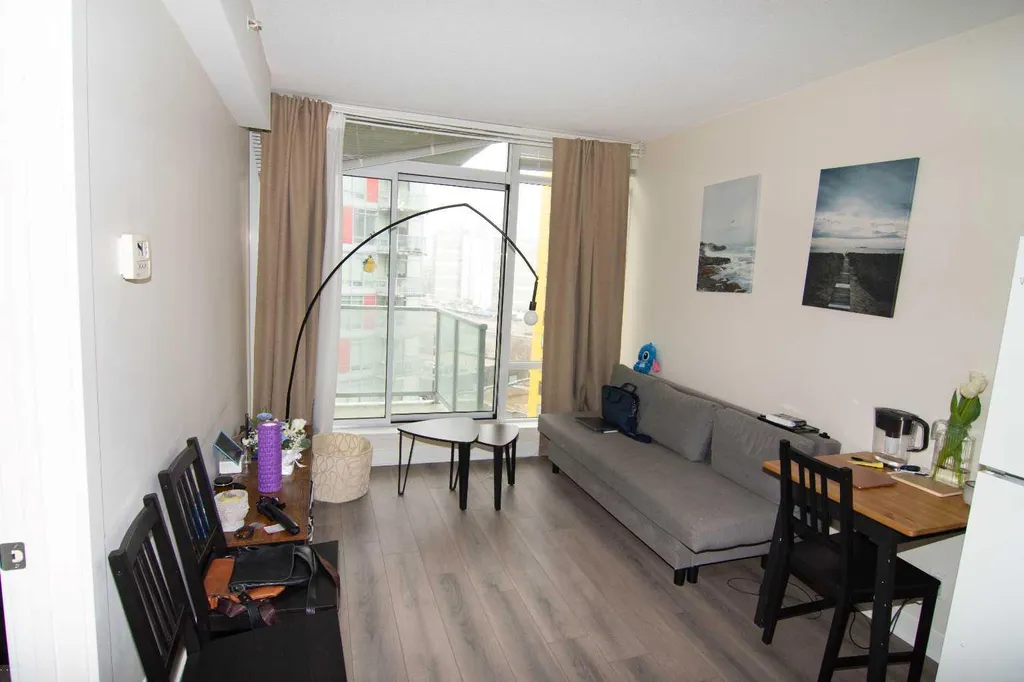 30 Brentwood Common NW Calgary AB T2L 2J9