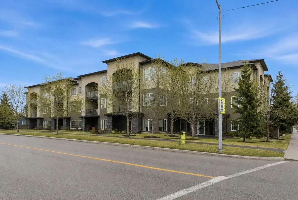 201 20 Avenue NE Calgary AB T2E 1R1