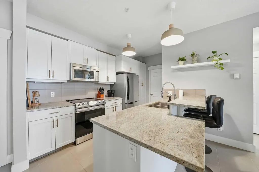 201 20 Avenue NE Calgary AB T2E 1R1