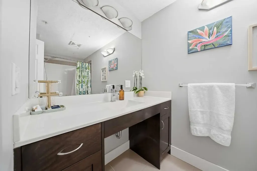 201 20 Avenue NE Calgary AB T2E 1R1