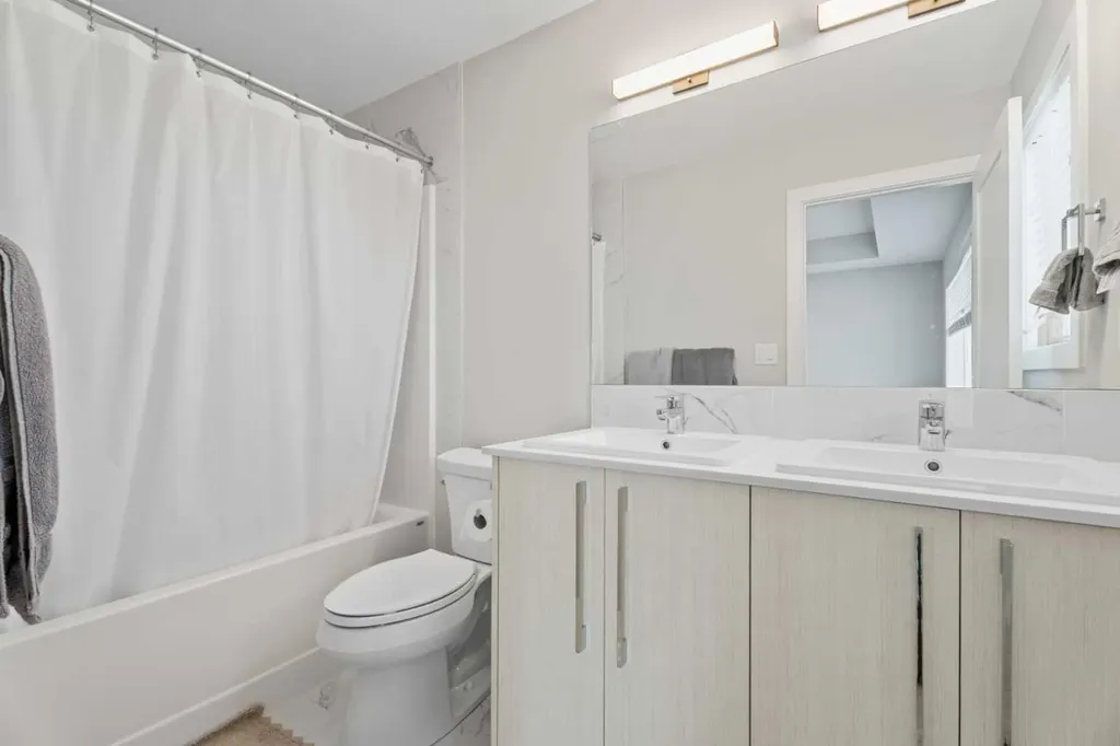 17 Creekstone Drive SW Calgary AB T2X 4Y2