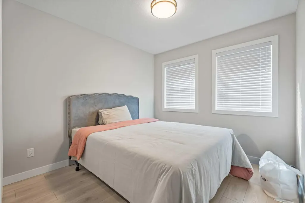 17 Creekstone Drive SW Calgary AB T2X 4Y2