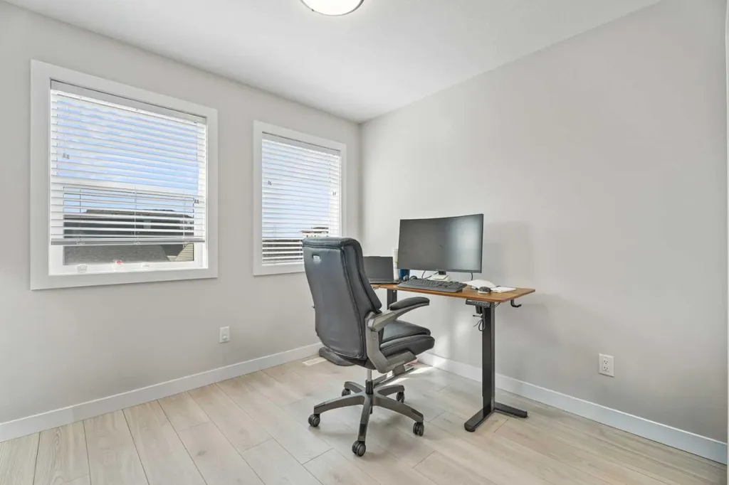 17 Creekstone Drive SW Calgary AB T2X 4Y2