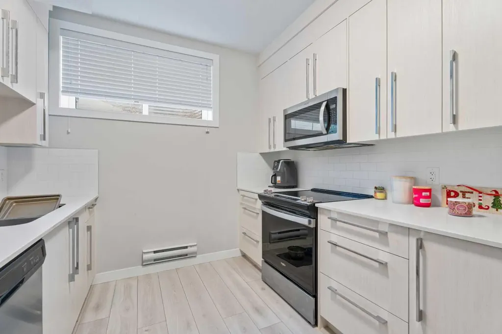 17 Creekstone Drive SW Calgary AB T2X 4Y2