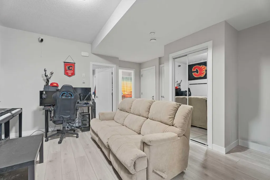 17 Creekstone Drive SW Calgary AB T2X 4Y2