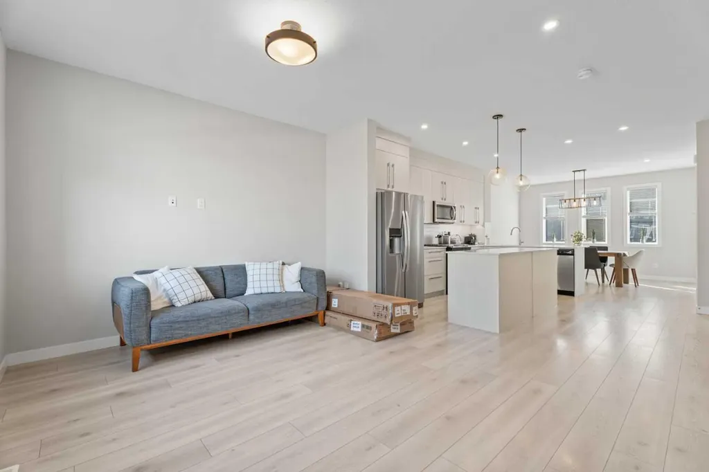 17 Creekstone Drive SW Calgary AB T2X 4Y2