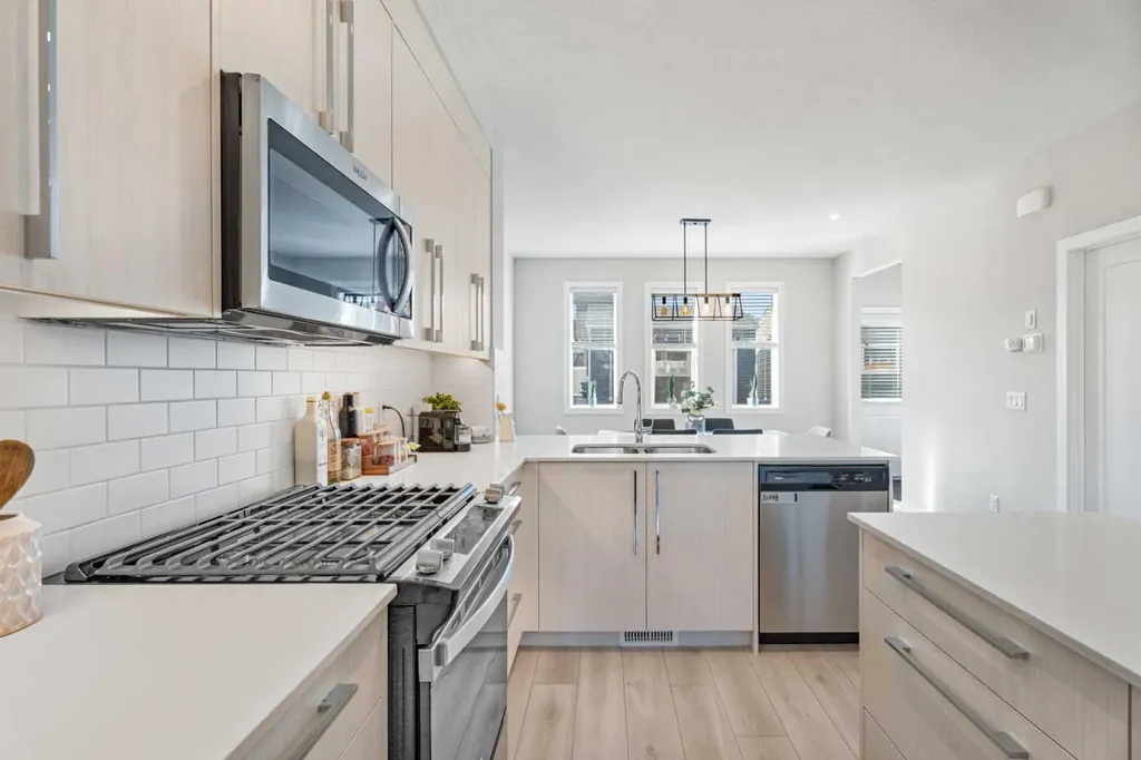 17 Creekstone Drive SW Calgary AB T2X 4Y2