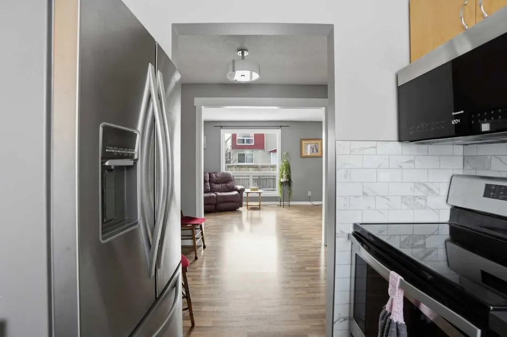 5425 Pensacola Crescent SE Calgary AB T2A2G7