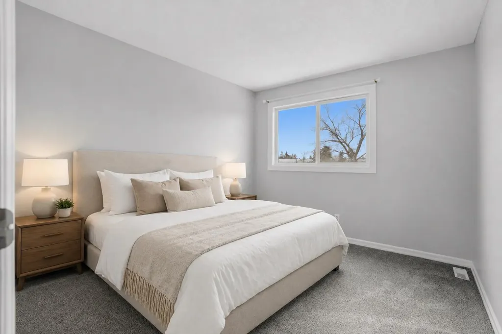5425 Pensacola Crescent SE Calgary AB T2A2G7