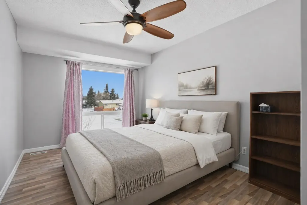 5425 Pensacola Crescent SE Calgary AB T2A2G7