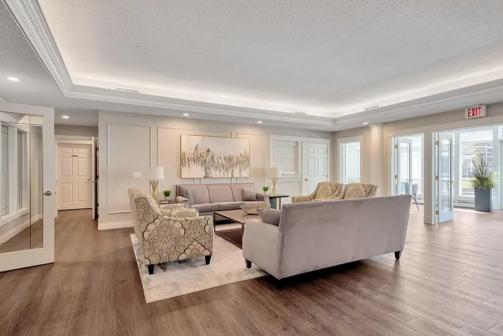 9449 19 Street SW Calgary AB T2V 5J8
