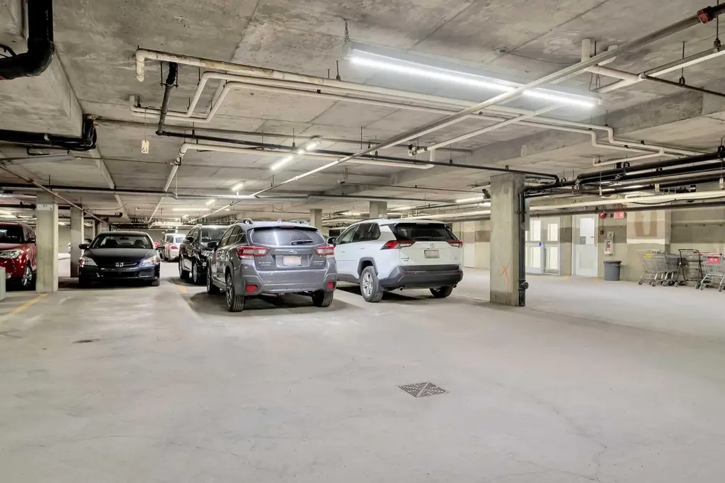 9449 19 Street SW Calgary AB T2V 5J8