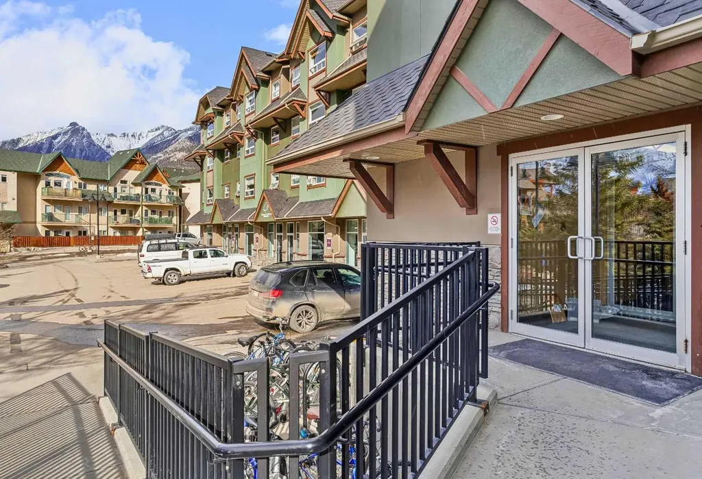 180 Kananaskis Way Canmore AB T1W 3C6