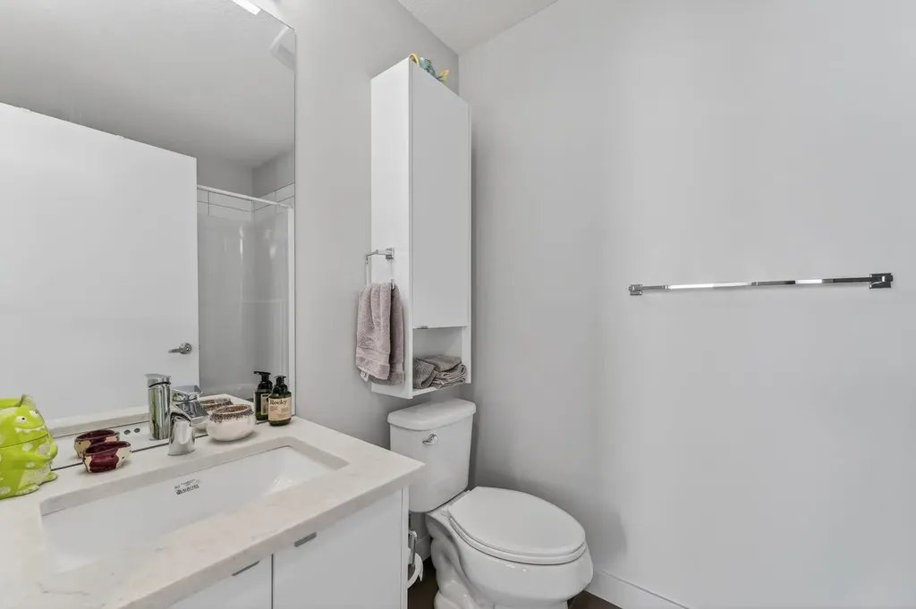 403 Bow Grove NW Calgary AB T3B 6E8