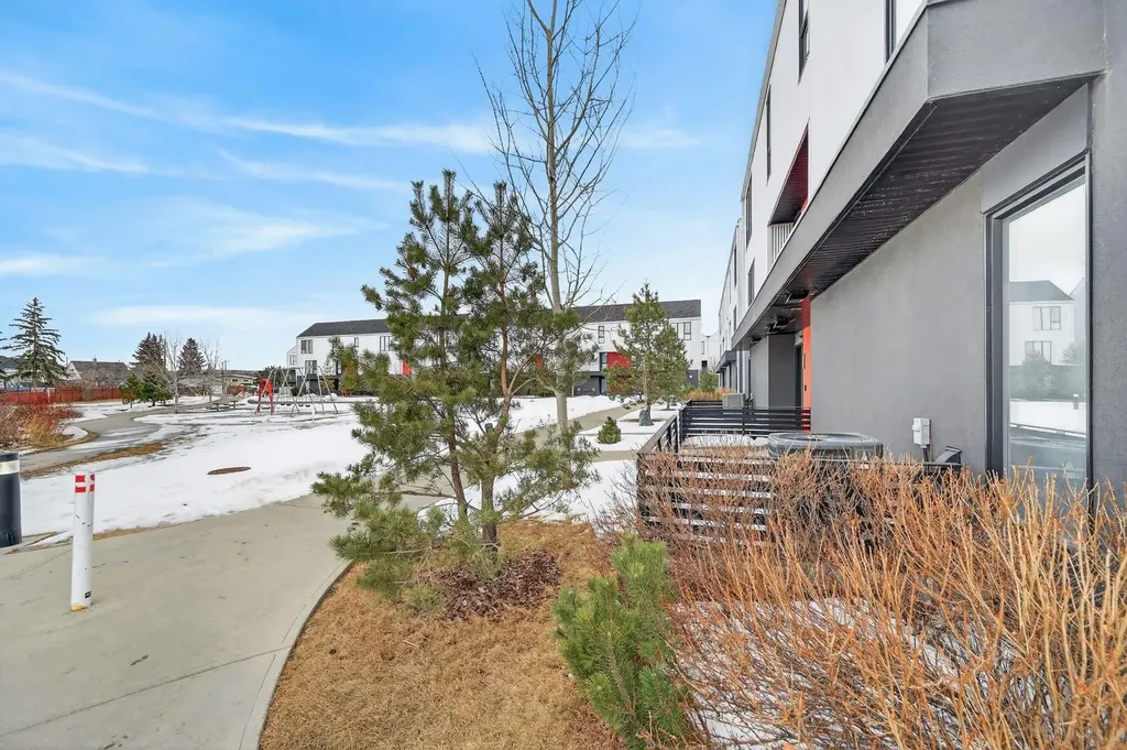 403 Bow Grove NW Calgary AB T3B 6E8