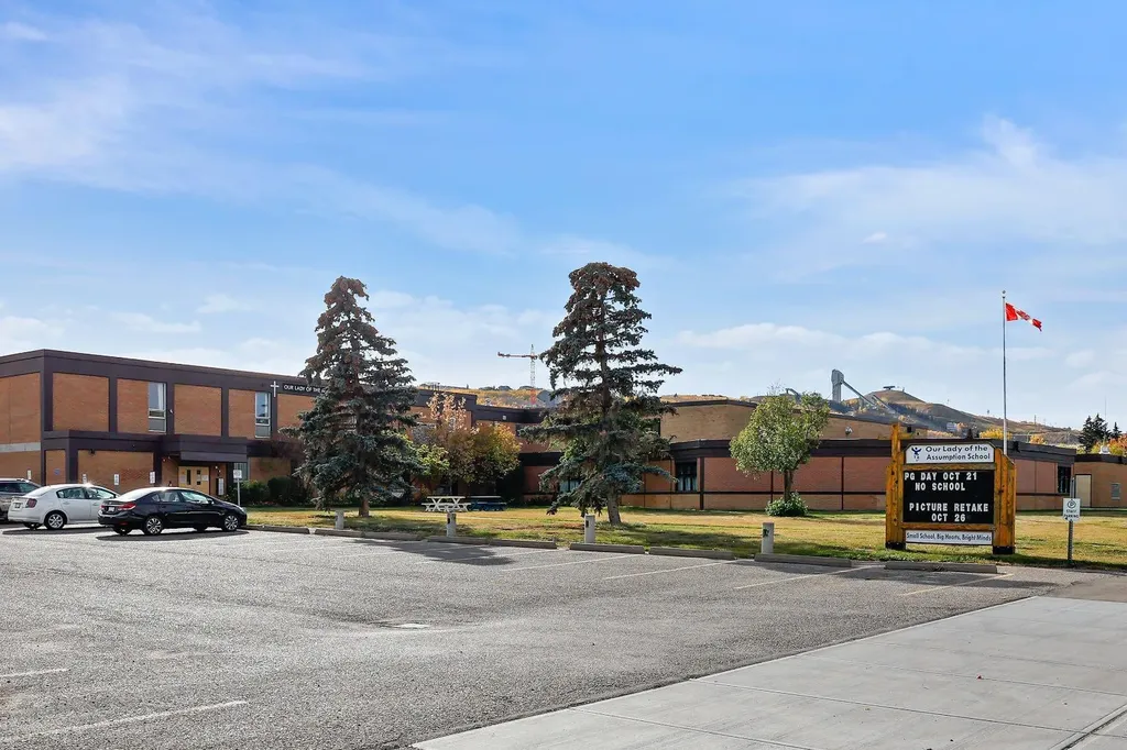 403 Bow Grove NW Calgary AB T3B 6E8