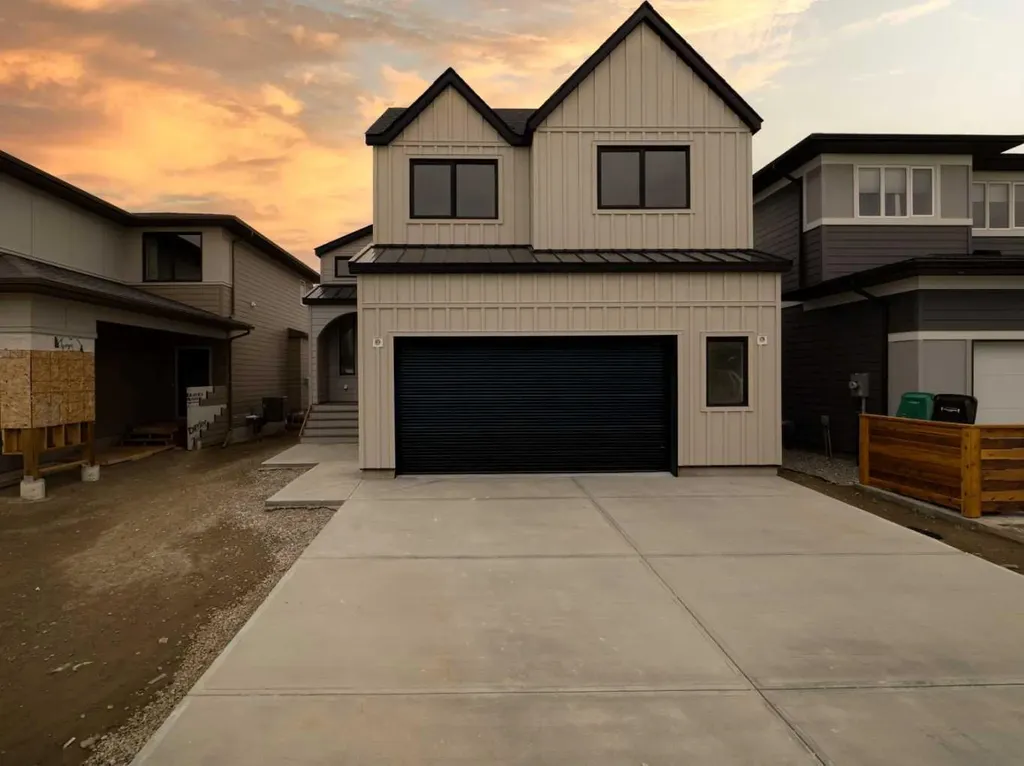 681 Devonia Road W Lethbridge AB T1J 5W3