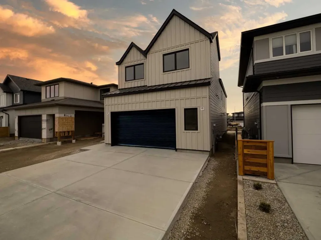 681 Devonia Road W Lethbridge AB T1J 5W3