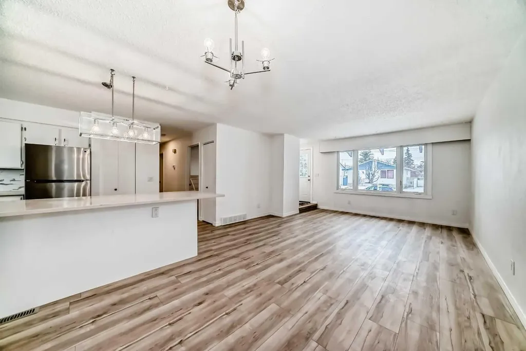23 Marbank Way NE Calgary AB T2A 4A2