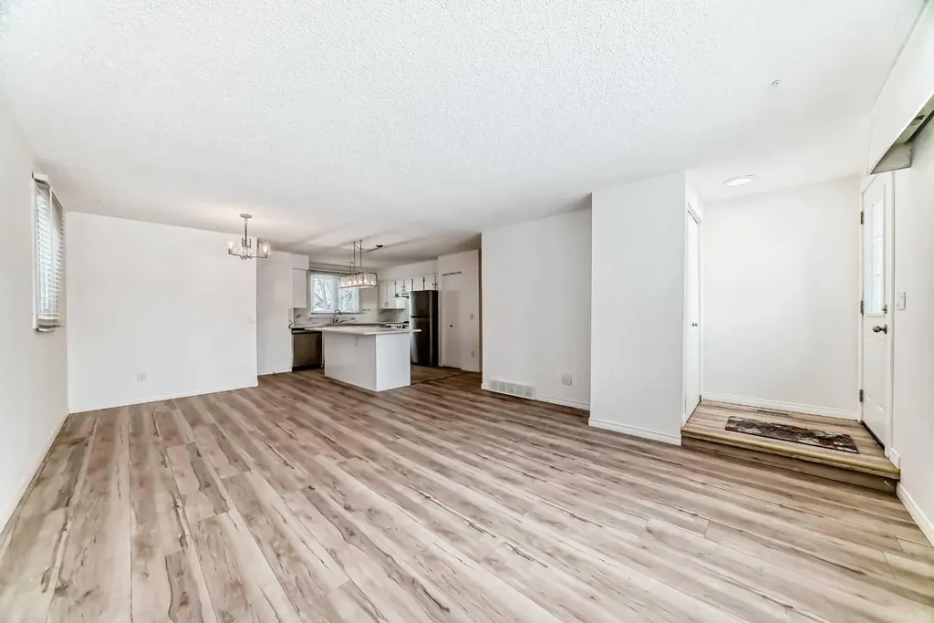 23 Marbank Way NE Calgary AB T2A 4A2