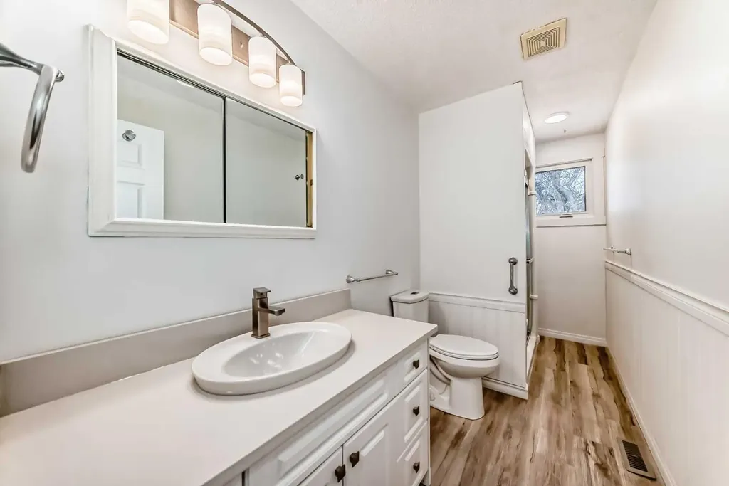 23 Marbank Way NE Calgary AB T2A 4A2