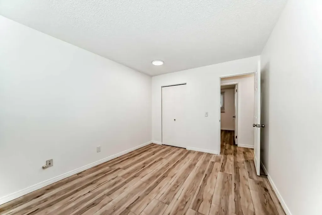 23 Marbank Way NE Calgary AB T2A 4A2