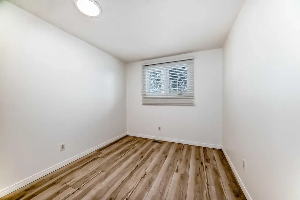 23 Marbank Way NE Calgary AB T2A 4A2