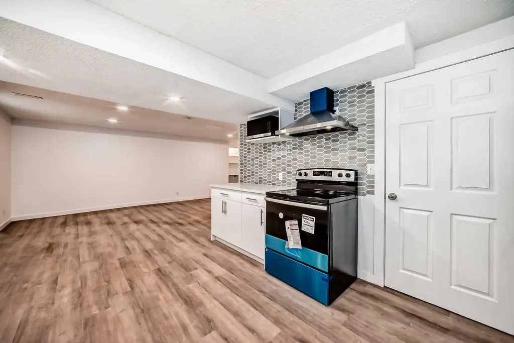 23 Marbank Way NE Calgary AB T2A 4A2
