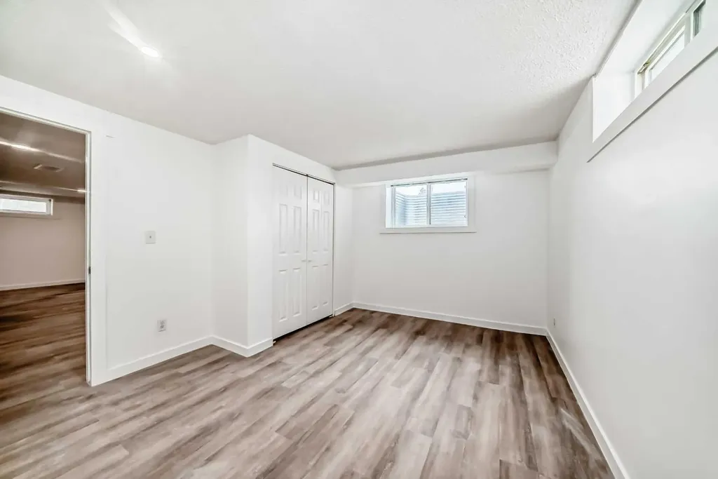23 Marbank Way NE Calgary AB T2A 4A2