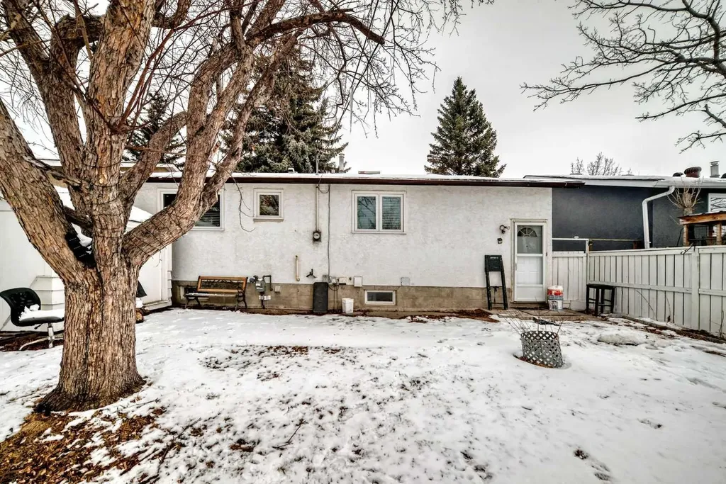 23 Marbank Way NE Calgary AB T2A 4A2