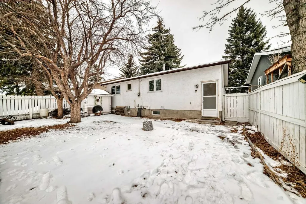 23 Marbank Way NE Calgary AB T2A 4A2
