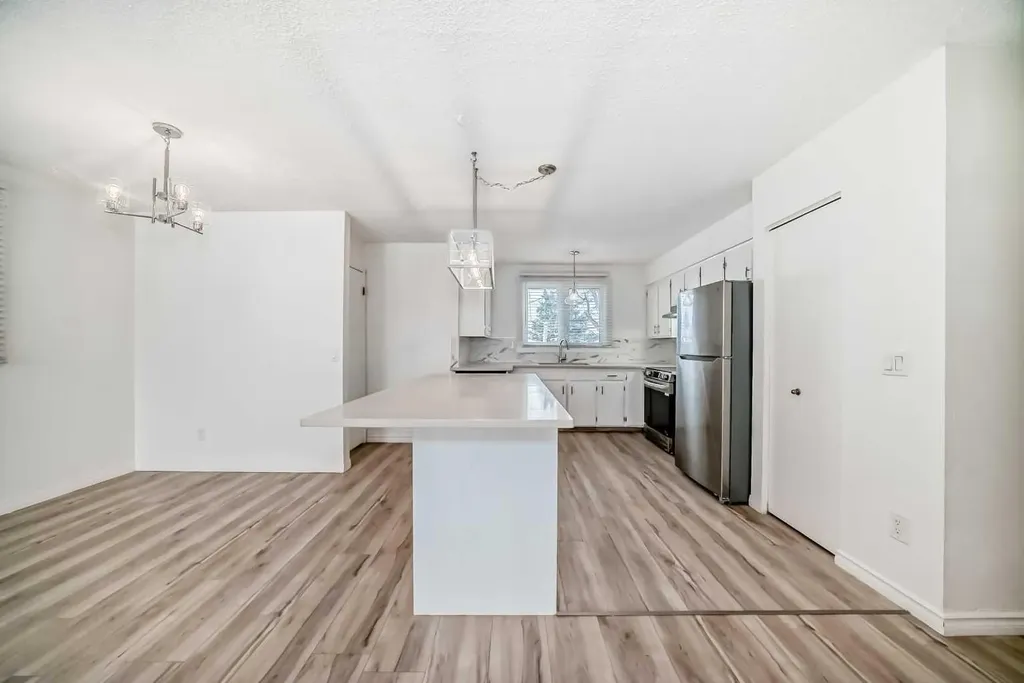 23 Marbank Way NE Calgary AB T2A 4A2