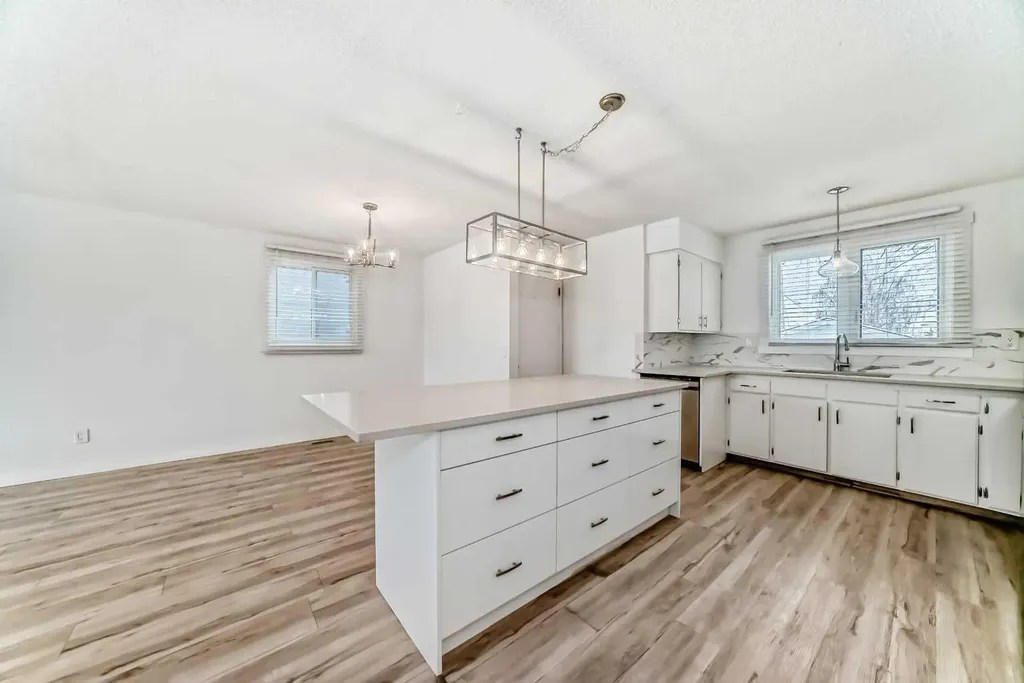 23 Marbank Way NE Calgary AB T2A 4A2