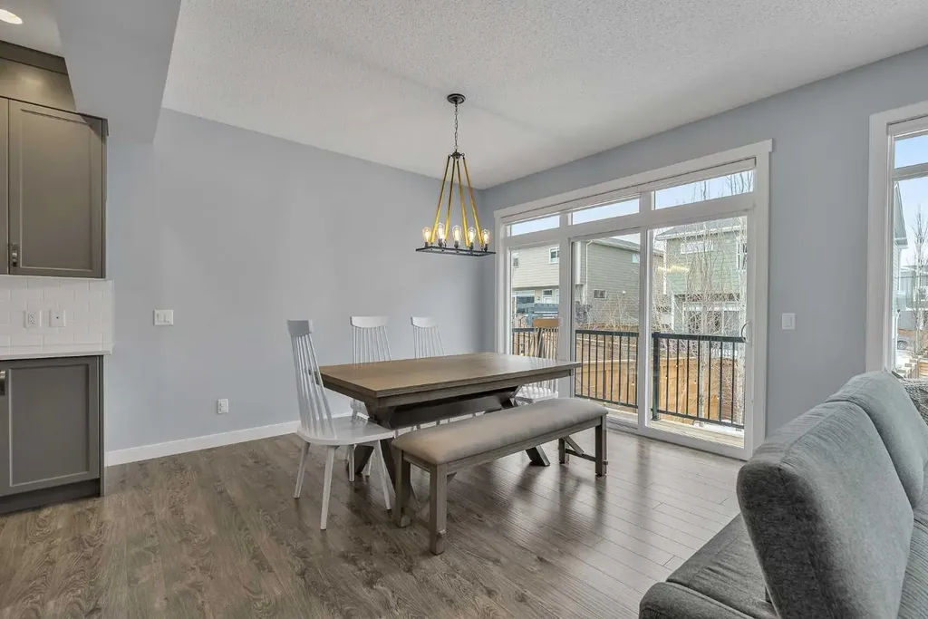 78 Sage Bluff View NW Calgary AB T5J 5E8
