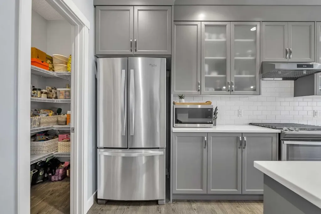 78 Sage Bluff View NW Calgary AB T5J 5E8