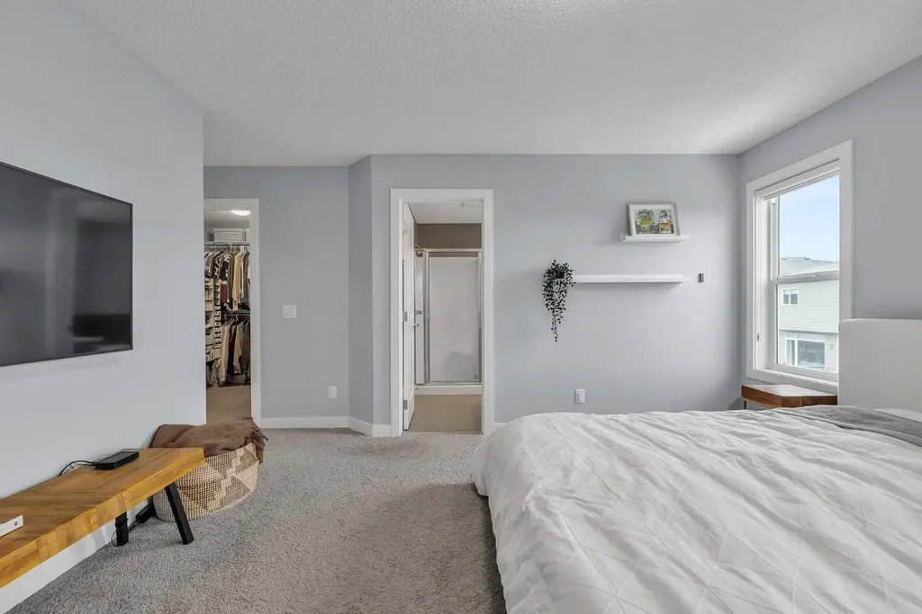 78 Sage Bluff View NW Calgary AB T5J 5E8