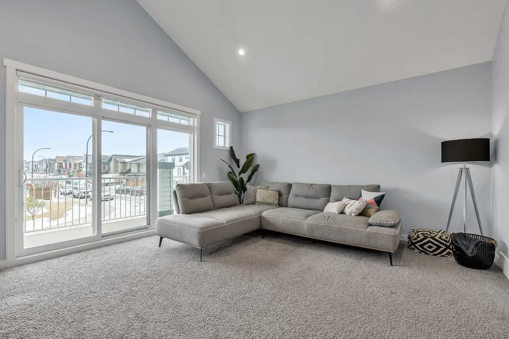 78 Sage Bluff View NW Calgary AB T5J 5E8