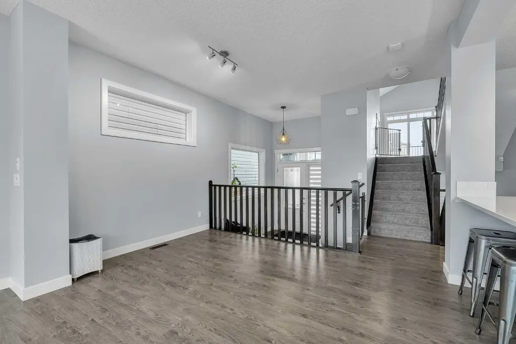 78 Sage Bluff View NW Calgary AB T5J 5E8