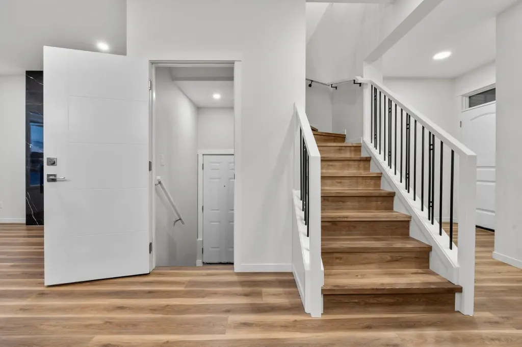 353 Herron Mews NE Calgary AB T3P1Y7