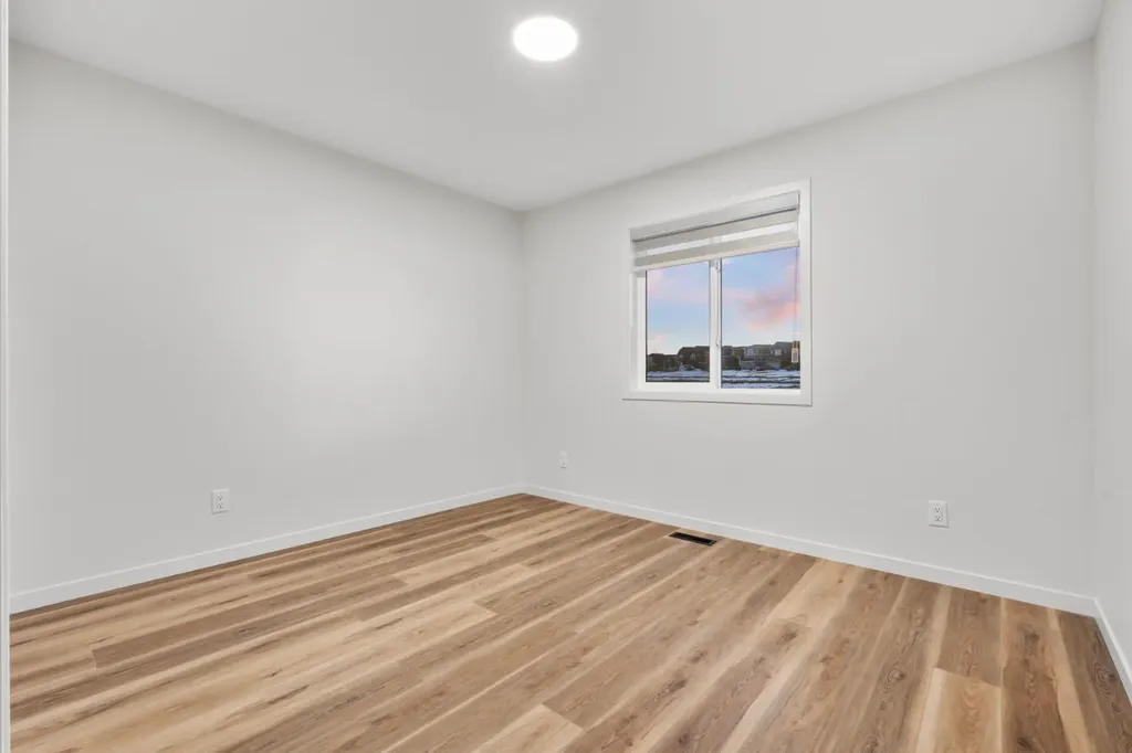 353 Herron Mews NE Calgary AB T3P1Y7
